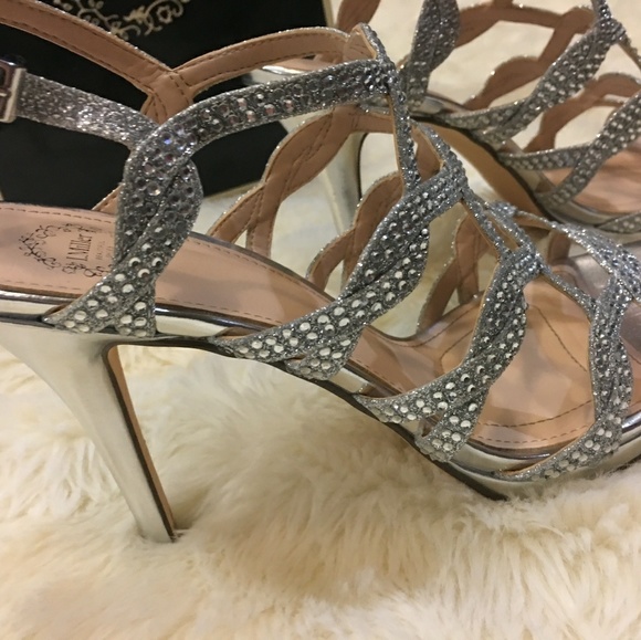 Heels - Picture 5 of 6